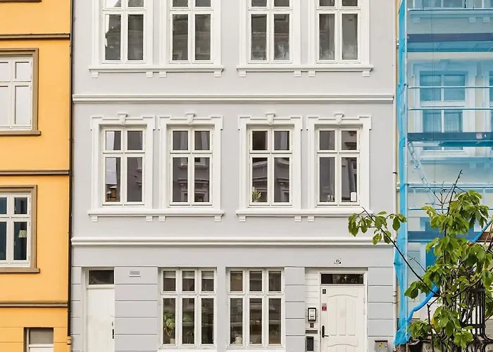 Apartment Dinbnb L 500m To The Market! 65 Sqm Of Comfort & Luxury *